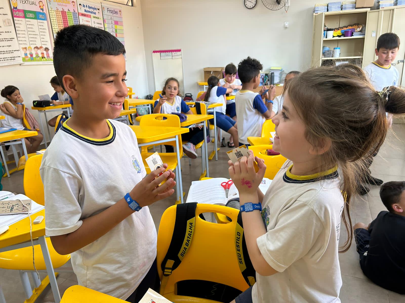 Interação entre alunos com o Game Card